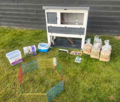 Knaagdieren/konijnen kot + alle toebehoren., Dieren en Toebehoren, Knaagdieren en Konijnen | Hokken en Kooien, Zo goed als nieuw