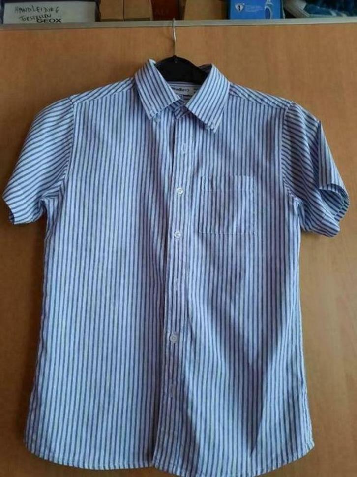 Jongenshemd Sint-Lutgardisschool, maat XXS /152, Kinderen en Baby's, Kinderkleding | Overige, Gebruikt, Jongen, Ophalen of Verzenden