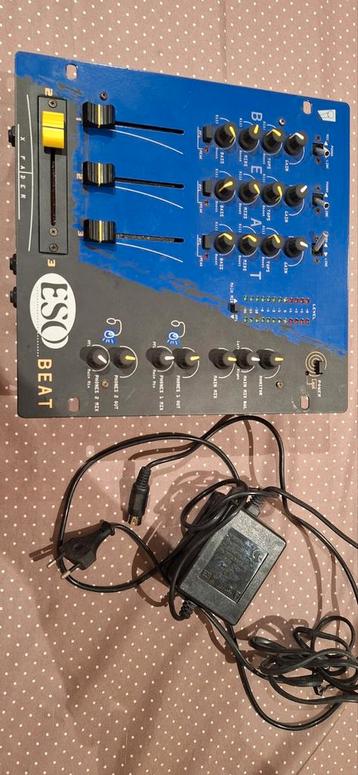 Table de mixage Eso Beat 3 pistes beschikbaar voor biedingen