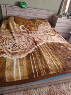 Slaapkamer. Bed met grote kast +2 kleine kast +comden, Huis en Inrichting, Ophalen