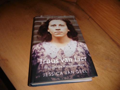 boek Het leven van een verzetsvrouw - Jessica van Geel, Livres, Livres Autre, Enlèvement ou Envoi