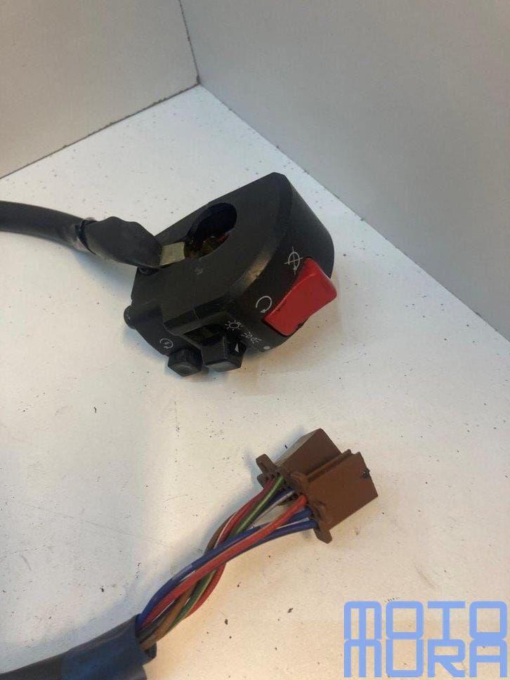 Stuurschakelaar rechts Yamaha R1 1998 - 2001 RN01 RN04, Motoren, Onderdelen | Yamaha, Gebruikt, Ophalen of Verzenden