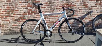 Zannata  indoor piste fiets beschikbaar voor biedingen