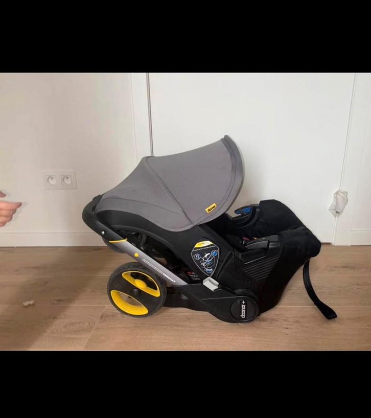 Poussette doona grisse, Kinderen en Baby's, Kinderwagens en Combinaties, Zo goed als nieuw, Kinderwagen, Overige merken, Met autostoeltje