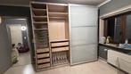 Grote IKEA PAX kledingkast in hout met schuifdeuren, Maison & Meubles, 200 cm ou plus, Comme neuf, Enlèvement, 200 cm ou plus