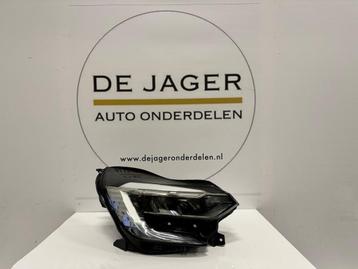 RENAULT CAPTUR II KOPLAMP LED PURE VISION 260104095R RECHTS beschikbaar voor biedingen