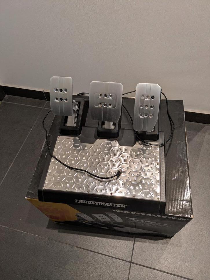 Thrustmaster T-LCM loadcell pedalen met accessoires, Games en Spelcomputers, Spelcomputers | Xbox | Accessoires, Ophalen