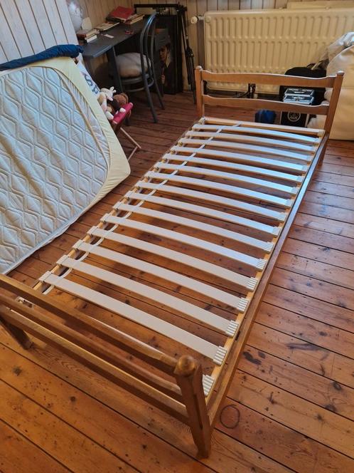 Lit simple en hêtre massif, Huis en Inrichting, Slaapkamer | Bedden, Gebruikt, Ophalen