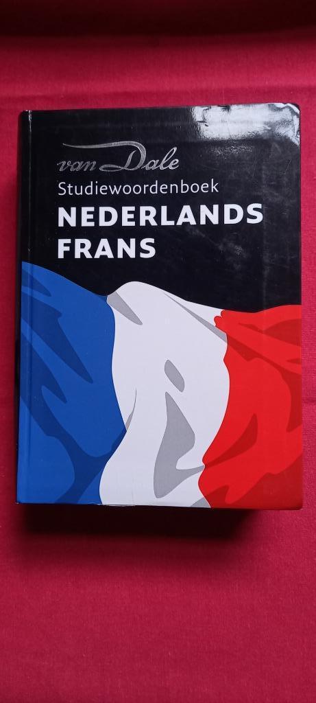 Van Dale Nederlands - Frans, Livres, Dictionnaires, Comme neuf, Van Dale, Enlèvement ou Envoi