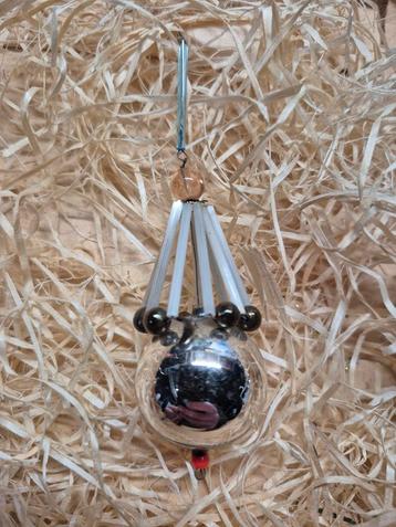 Antieke kerstbal  beschikbaar voor biedingen