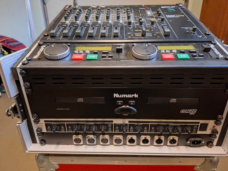 Discobar in flightcase, Muziek en Instrumenten, Dj-sets en Draaitafels, Zo goed als nieuw, Dj-set, Overige merken, Ophalen