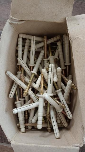 Slagplug 50 x 7 mm
met schroefdraad  beschikbaar voor biedingen