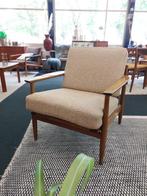 Vintage fauteuil teak / beige bouclé jaren 70, Vintage, Hout, Ophalen