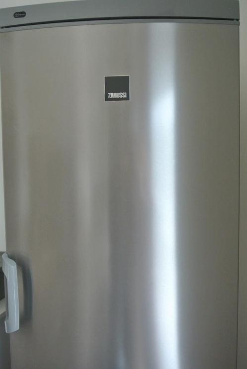 réfrigérateur Zanussi ZRA40401XA, Electroménager, Réfrigérateurs & Frigos, Utilisé, Sans bac à congélation, 200 litres ou plus