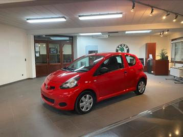 Toyota aygo 1.0i | zuinig | nette staat beschikbaar voor biedingen