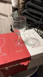 Wijnglazen, Ophalen, Nieuw