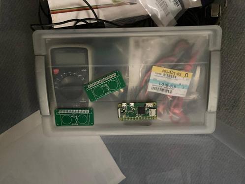 Lot electro varia (4 x Raspberry pies, multimeter, enz...), Verzamelen, Elektronische Apparatuur, Computers en Rekenmachines, Ophalen of Verzenden