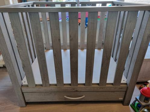 Park TWF + matras + parkelgger + matrasbeschermers + deken, Kinderen en Baby's, Babyparken, Zo goed als nieuw, Ophalen