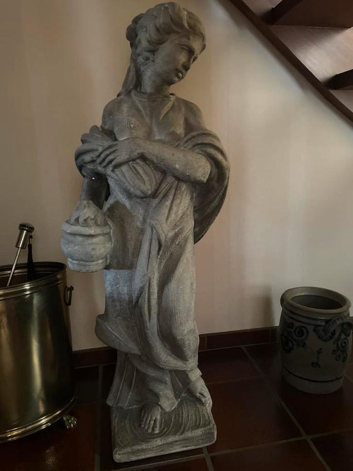Groot decoratief tuinbeeld dame – klassiek – 1 m hoog, Antiek en Kunst, Antiek | Schalen, Ophalen