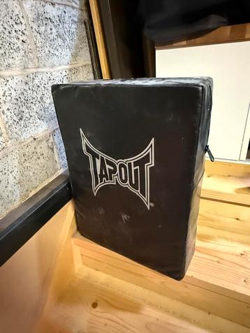 Petit bouclier de boxe beschikbaar voor biedingen