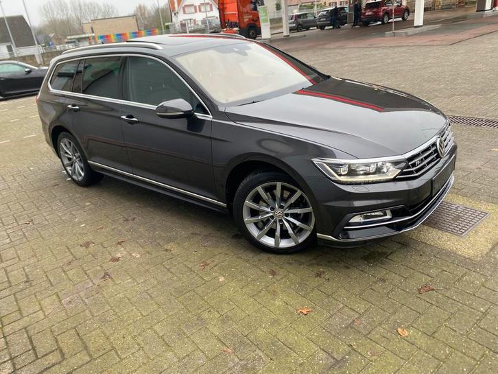 Vw passat Rline autom pano, Auto's, Volkswagen, Bedrijf, Te koop, Passat, 360° camera, ABS, Achteruitrijcamera, Adaptieve lichten