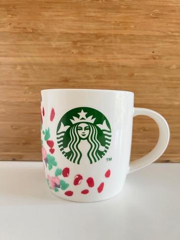 Tasse Starbucks motif fleuri - 2017