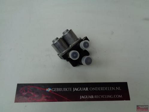 Kachel kleppenhuis XR840091REP Kachel ventiel / heater valve, Autos : Pièces & Accessoires, Climatisation & Chauffage, Jaguar