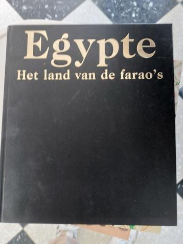 kunstboeken beschikbaar voor biedingen