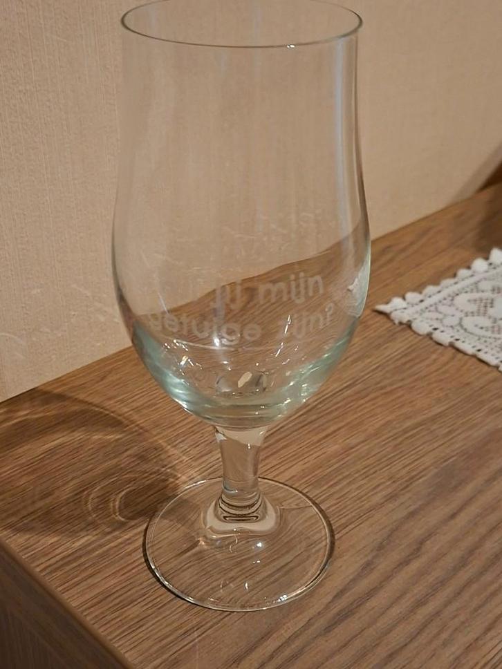 Glas : Wil jij mijn getuige zijn ?, Verzamelen, Glas en Drinkglazen, Zo goed als nieuw, Bierglas, Ophalen of Verzenden