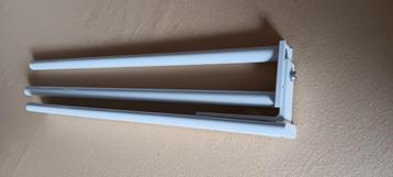 2 handdoek hangers  beschikbaar voor biedingen