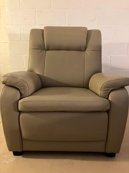 Leder tweezit met dubbele elektrische relax + 1zit fauteuil, Huis en Inrichting, Fauteuils, Gebruikt, Leer, 125 cm of meer, 75 tot 100 cm
