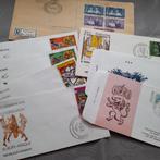 FDC omslagen  - gele briefkaarten -briefomslagen ( lotje)., Timbres & Monnaies, Lettres & Enveloppes | Belgique, Enlèvement ou Envoi