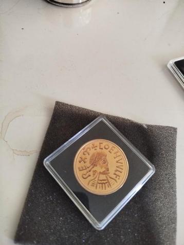 24k vergulde Egyptische munt beschikbaar voor biedingen