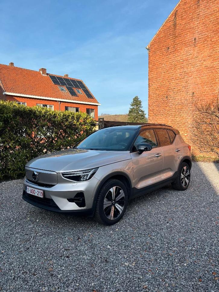 als nieuw XC40 Recharge 82 kWh Twin Motor Ultimate, Autos, Volvo, Particulier, XC40, Caméra 360°, 4x4, ABS, Caméra de recul, Phares directionnels