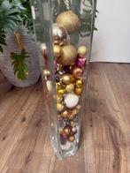Grote glazen vaas gevuld met kerstballen, Ophalen, Zo goed als nieuw
