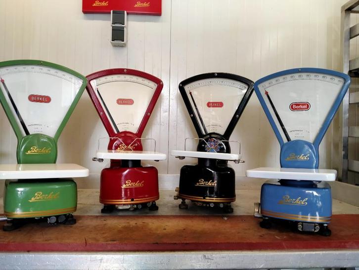 berkel 834 snijmachine  evt met bijpassende weegschaal, Antiek en Kunst, Curiosa en Brocante, Ophalen