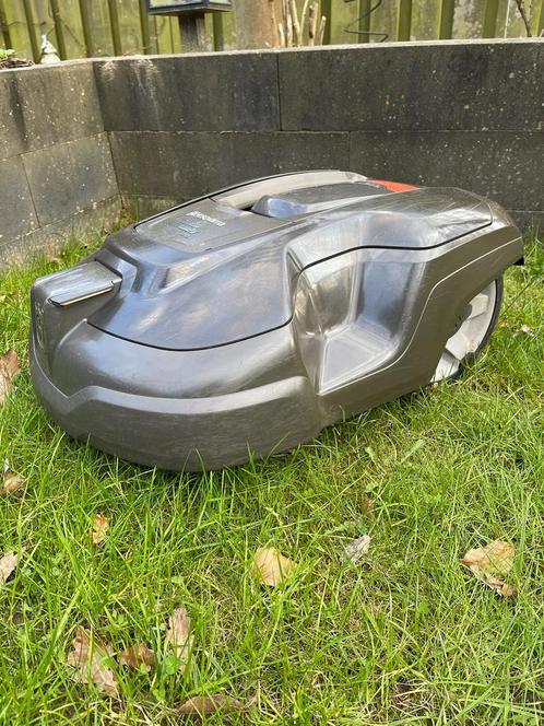 Husqvarna Automower 310 robotmaaier (nieuwe accu), Tuin en Terras, Robotmaaiers, Zo goed als nieuw, 20 tot 25 cm, Ophalen of Verzenden