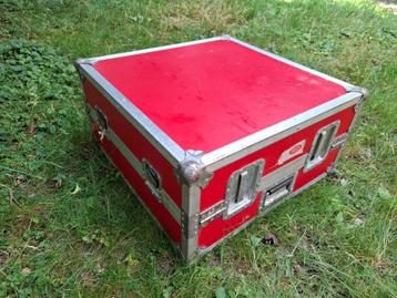 Flight case - retro salontafel. beschikbaar voor biedingen