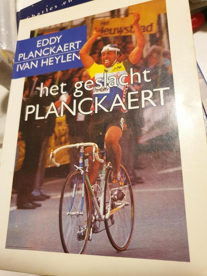 Het geslacht PLANCKAERT door Ivan Heylen 1989, Boeken, Sportboeken, Gelezen, Lopen en Fietsen, Ophalen of Verzenden