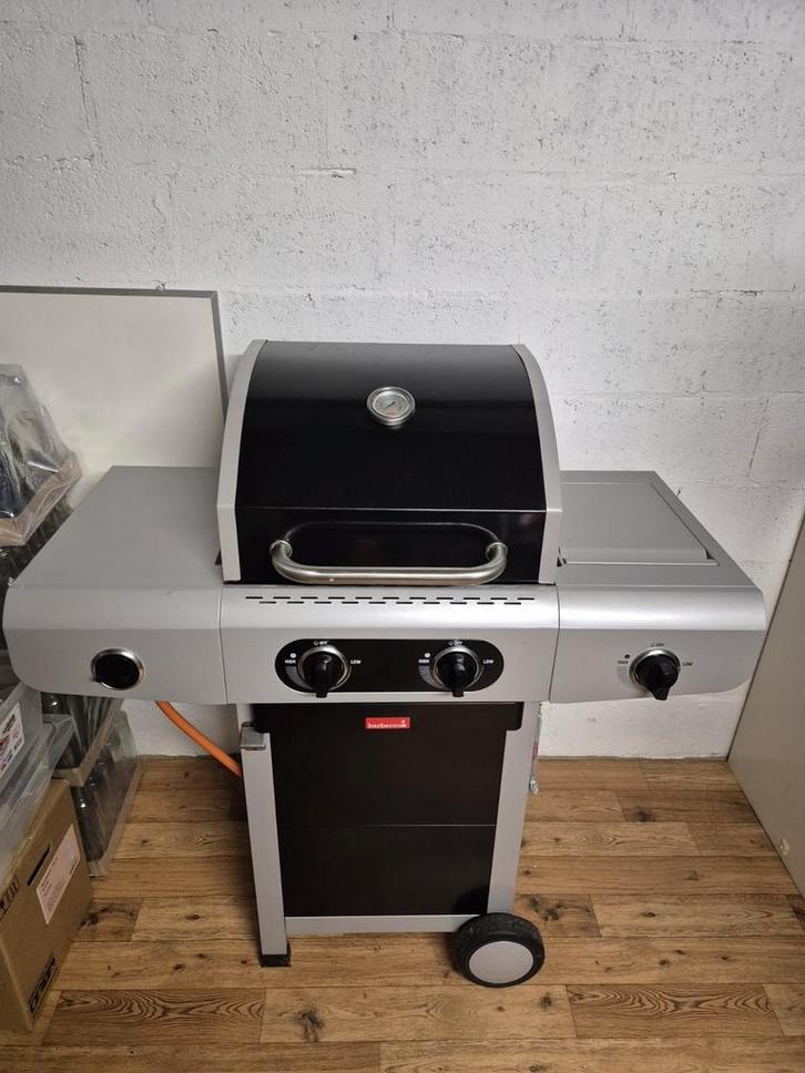 Barbecook Siesta 210 Black Edition + 2 gasflessen, Tuin en Terras, Gasbarbecues, Zo goed als nieuw, Ophalen