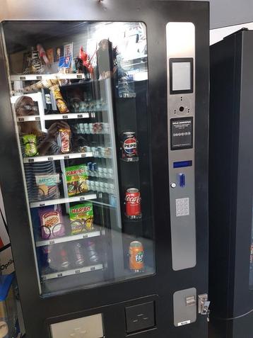 Vendo 585 combi automaat  beschikbaar voor biedingen