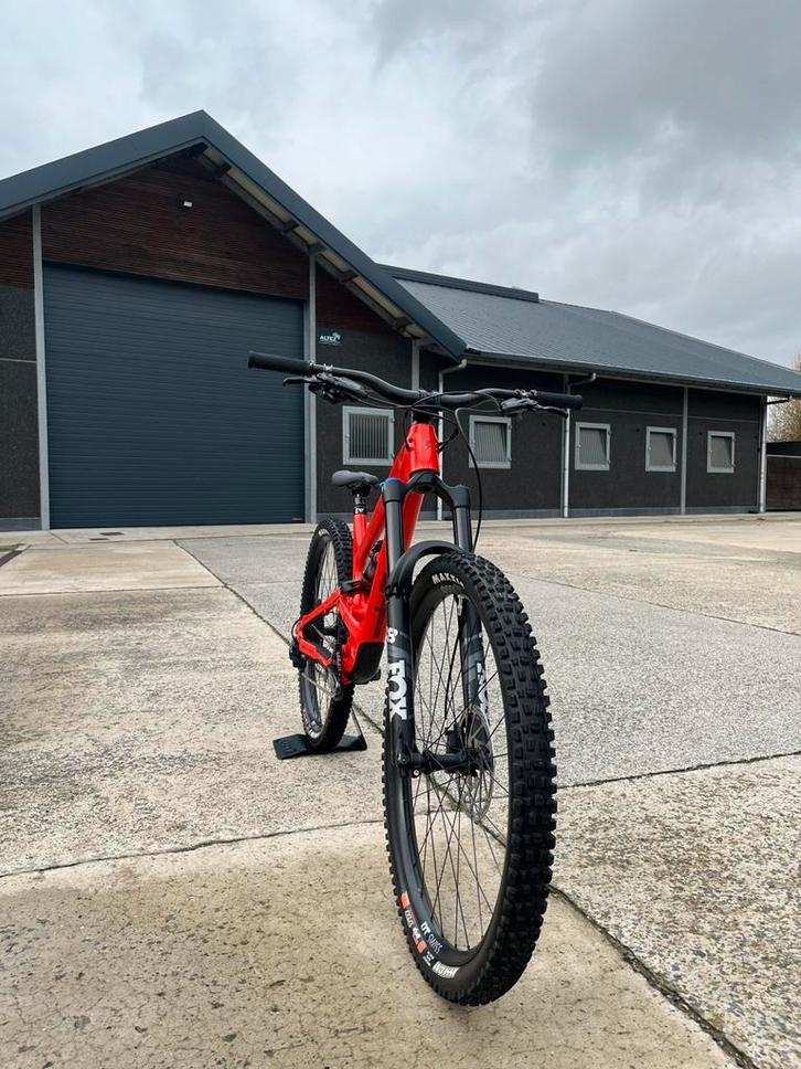 YT capra core 3 carbon 2024, Fietsen en Brommers, Fietsen | Mountainbikes en ATB, Zo goed als nieuw, Fully, Ophalen