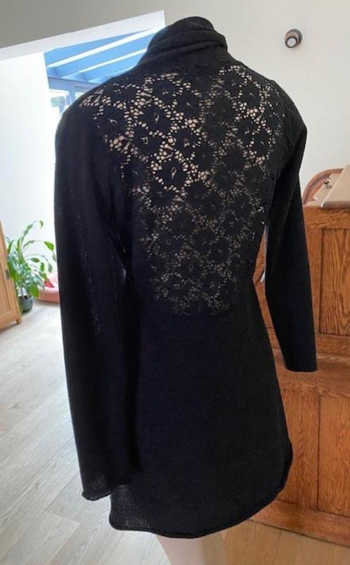 Magnifieke lange Cardigan met kanten look achteraan (S) – Ni, Kleding | Dames, Truien en Vesten, Nieuw, Maat 36 (S), Zwart, Ophalen of Verzenden