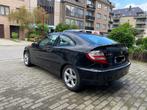 Mercedes C180 benzine, automatisch, lederen dak, pano, enz., Auto's, Mercedes-Benz, Automaat, Testrit aan huis, Parkeersensor