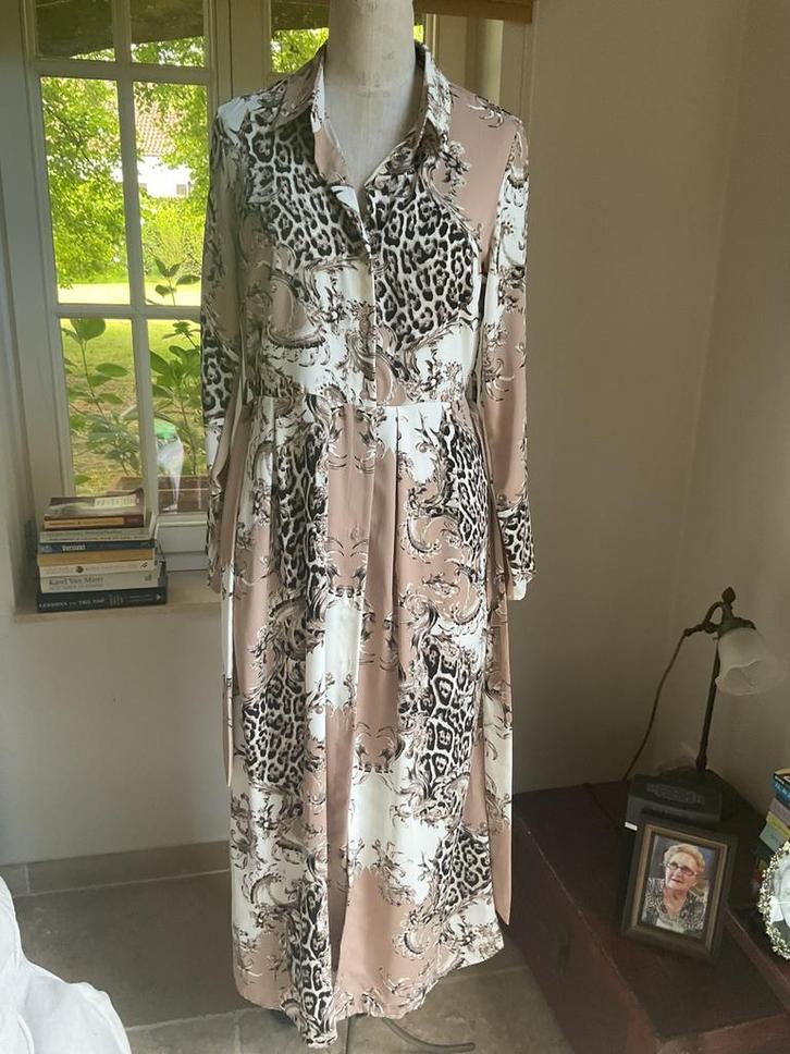 Lang kleedje J/S millenium, maat M (40), Kleding | Dames, Jurken, Maat 38/40 (M), Wit, Ophalen of Verzenden