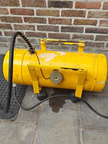 Behangafstomer beschikbaar voor biedingen