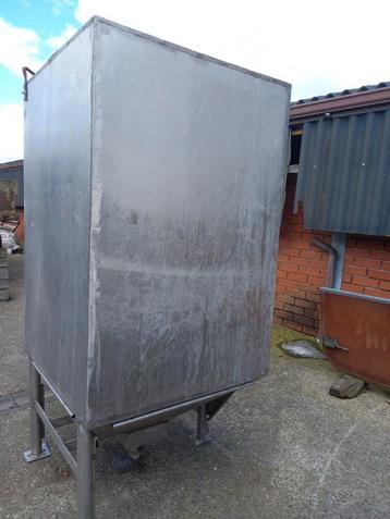 Tank I RVS  Inox, Enlèvement