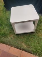 WITTE TAFEL OP 4 WIELEN ERG HANDIG, Ophalen, Zo goed als nieuw