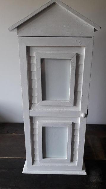 Wit Vintage Make-up kastje/ decoratiekastje/ sleutelkastje beschikbaar voor biedingen