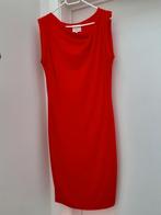 Essentiel belle robe rouge taille moyenne/grande, Vêtements | Femmes, Comme neuf, Enlèvement ou Envoi